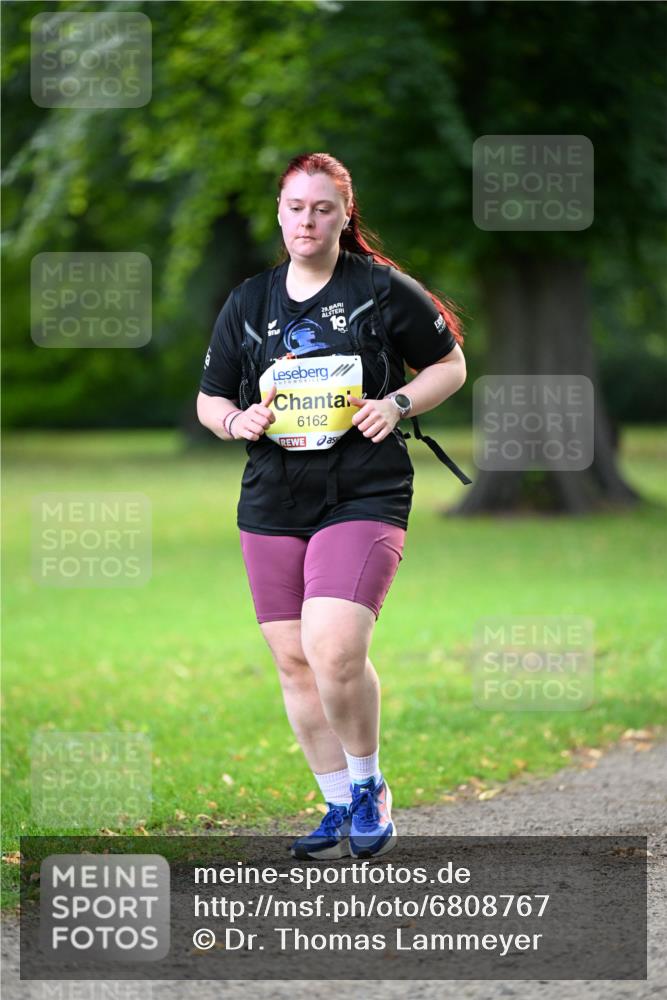 25.08.2024 - 20. Blankeneser Heldenlauf Dr. Thomas Lammeyer http://msf.ph/oto/6808767 25.08.2024 10:22:54 Laufen 19, 6162 meine-sportfotos.de