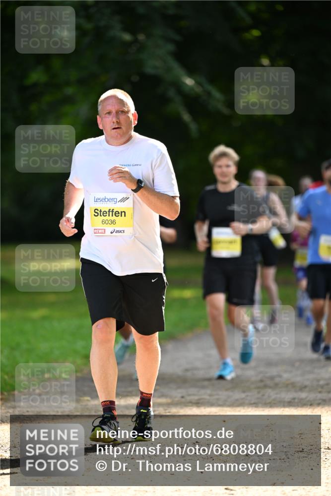 25.08.2024 - 20. Blankeneser Heldenlauf Dr. Thomas Lammeyer http://msf.ph/oto/6808804 25.08.2024 10:23:16 Laufen 6036 meine-sportfotos.de