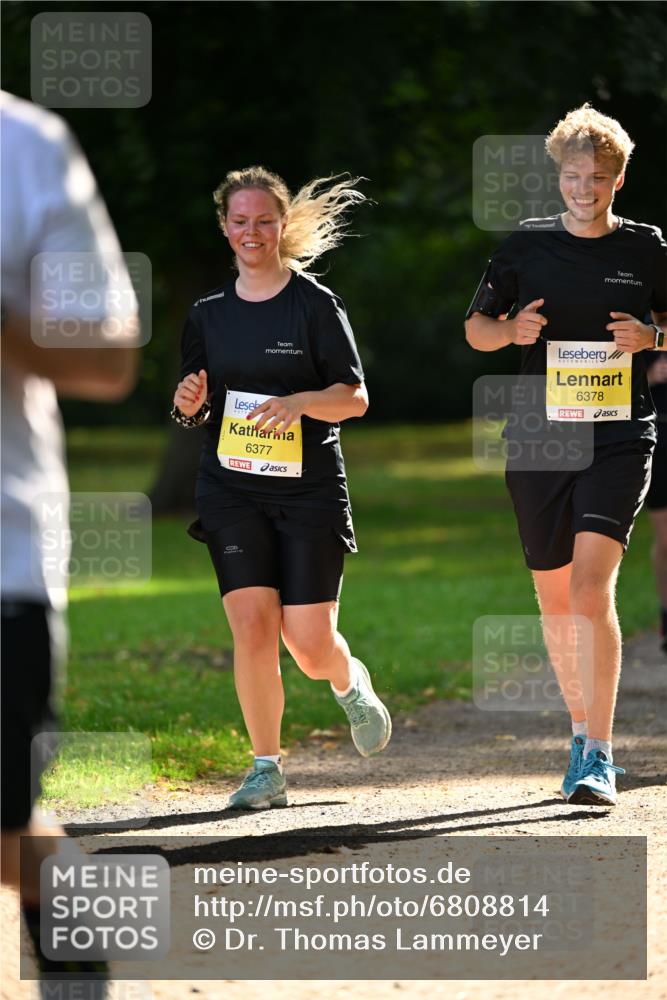 25.08.2024 - 20. Blankeneser Heldenlauf Dr. Thomas Lammeyer http://msf.ph/oto/6808814 25.08.2024 10:23:18 Laufen 6378, 6377, 0 meine-sportfotos.de