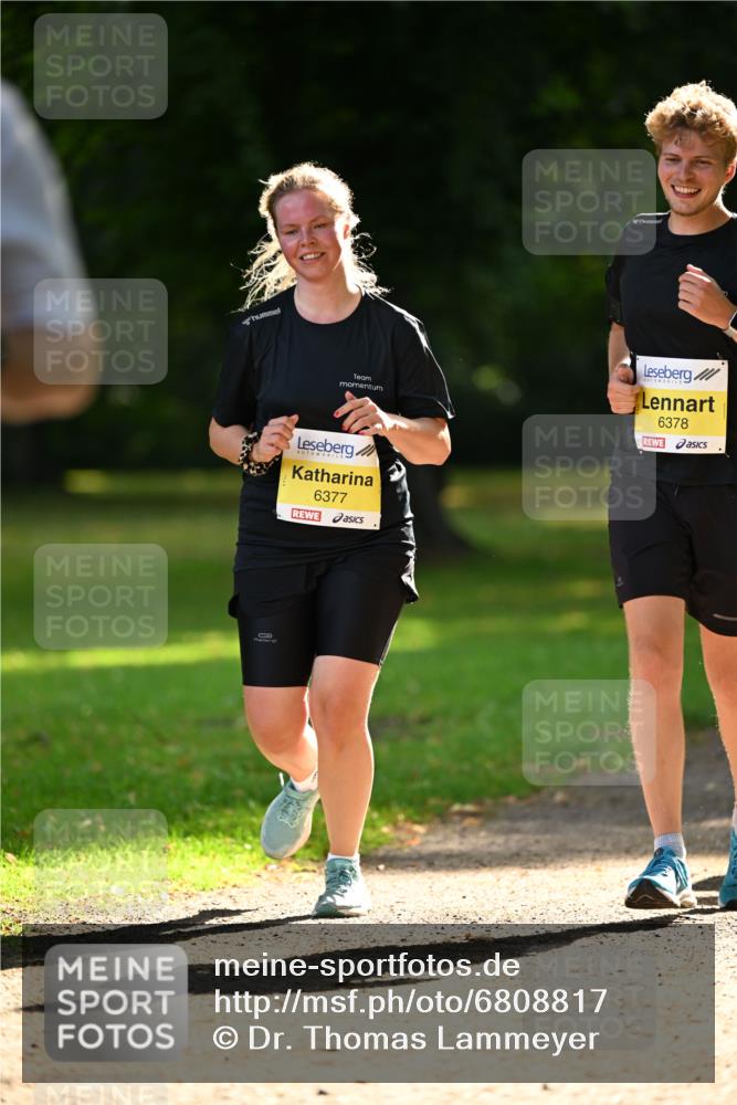 25.08.2024 - 20. Blankeneser Heldenlauf Dr. Thomas Lammeyer http://msf.ph/oto/6808817 25.08.2024 10:23:19 Laufen 6377, 6378 meine-sportfotos.de