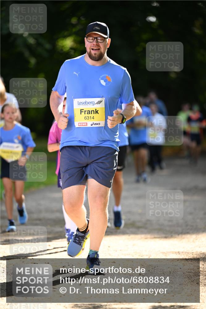 25.08.2024 - 20. Blankeneser Heldenlauf Dr. Thomas Lammeyer http://msf.ph/oto/6808834 25.08.2024 10:23:22 Laufen 6314 meine-sportfotos.de