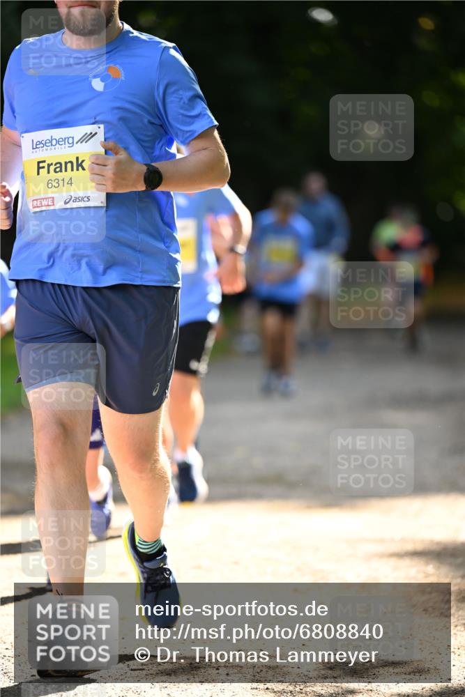 25.08.2024 - 20. Blankeneser Heldenlauf Dr. Thomas Lammeyer http://msf.ph/oto/6808840 25.08.2024 10:23:23 Laufen 6314 meine-sportfotos.de
