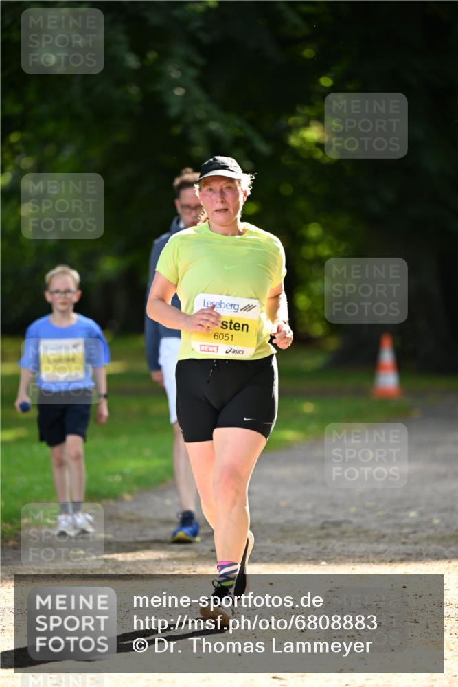 25.08.2024 - 20. Blankeneser Heldenlauf Dr. Thomas Lammeyer http://msf.ph/oto/6808883 25.08.2024 10:23:36 Laufen 6051 meine-sportfotos.de