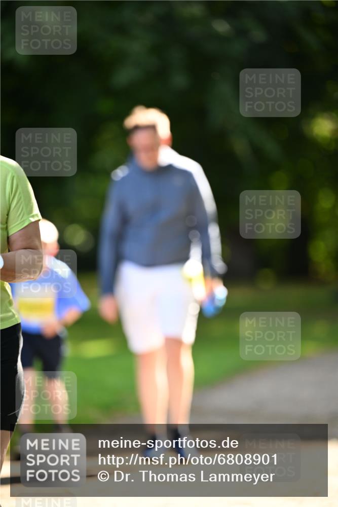25.08.2024 - 20. Blankeneser Heldenlauf Dr. Thomas Lammeyer http://msf.ph/oto/6808901 25.08.2024 10:23:38 Laufen  meine-sportfotos.de