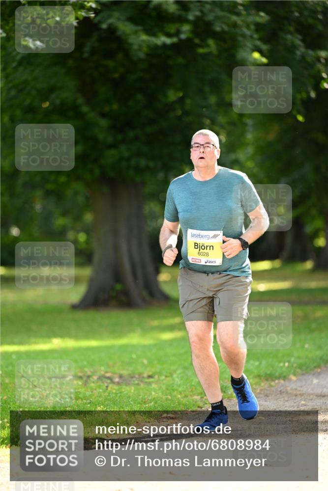 25.08.2024 - 20. Blankeneser Heldenlauf Dr. Thomas Lammeyer http://msf.ph/oto/6808984 25.08.2024 10:24:04 Laufen 6028 meine-sportfotos.de