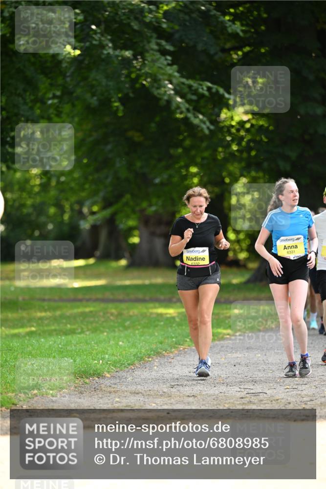 25.08.2024 - 20. Blankeneser Heldenlauf Dr. Thomas Lammeyer http://msf.ph/oto/6808985 25.08.2024 10:24:05 Laufen 6332, 6331 meine-sportfotos.de