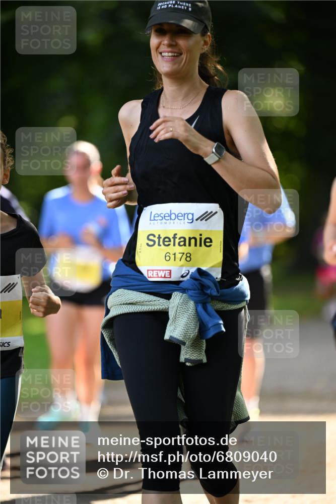 25.08.2024 - 20. Blankeneser Heldenlauf Dr. Thomas Lammeyer http://msf.ph/oto/6809040 25.08.2024 10:24:15 Laufen 1, 6178 meine-sportfotos.de