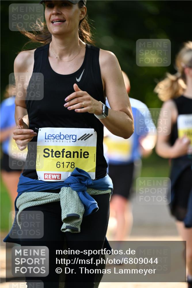 25.08.2024 - 20. Blankeneser Heldenlauf Dr. Thomas Lammeyer http://msf.ph/oto/6809044 25.08.2024 10:24:16 Laufen 6178 meine-sportfotos.de