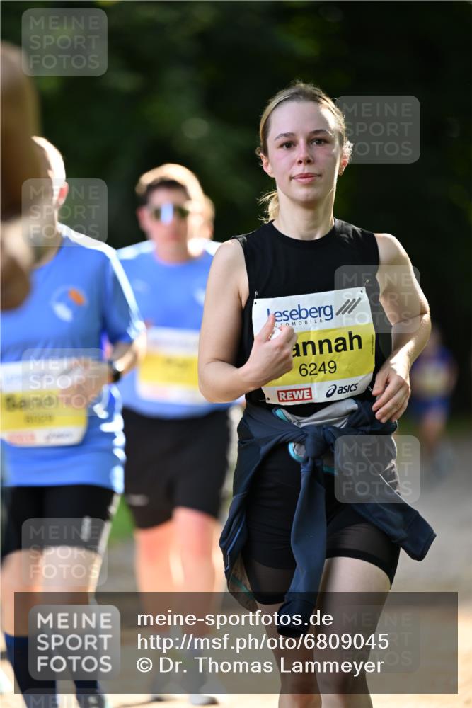 25.08.2024 - 20. Blankeneser Heldenlauf Dr. Thomas Lammeyer http://msf.ph/oto/6809045 25.08.2024 10:24:17 Laufen 6249 meine-sportfotos.de