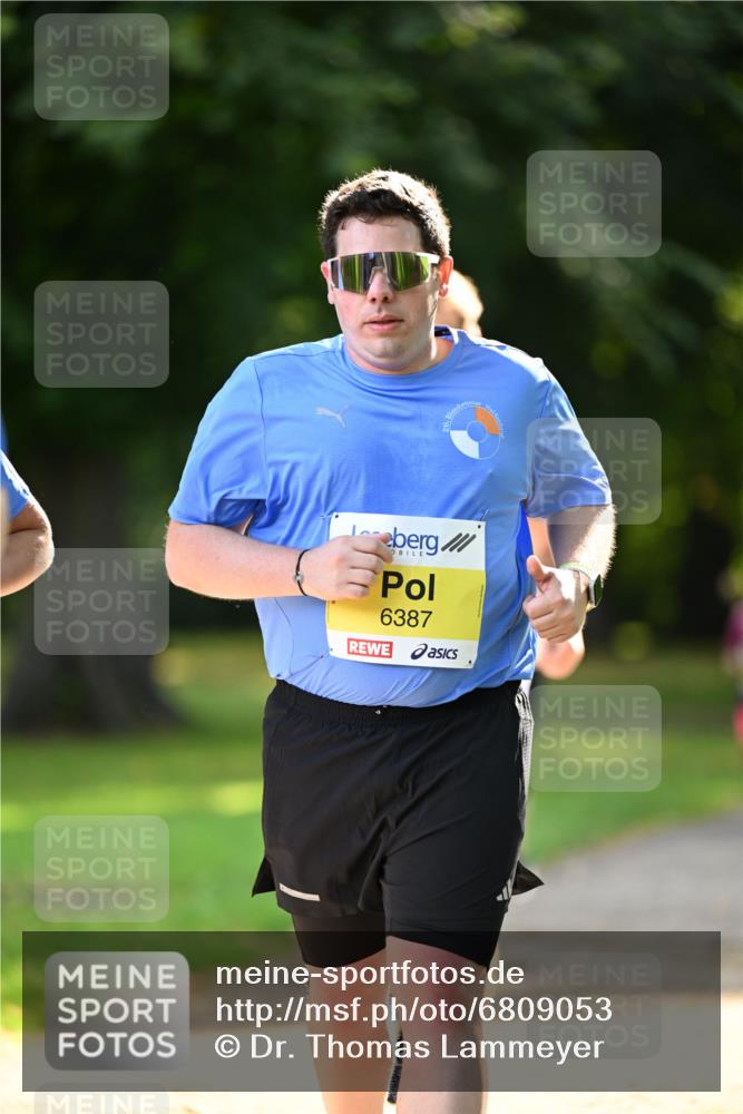 25.08.2024 - 20. Blankeneser Heldenlauf Dr. Thomas Lammeyer http://msf.ph/oto/6809053 25.08.2024 10:24:18 Laufen 6387 meine-sportfotos.de