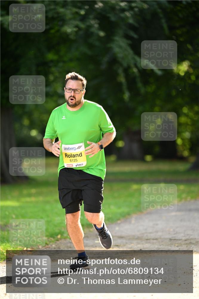 25.08.2024 - 20. Blankeneser Heldenlauf Dr. Thomas Lammeyer http://msf.ph/oto/6809134 25.08.2024 10:24:35 Laufen 6125 meine-sportfotos.de