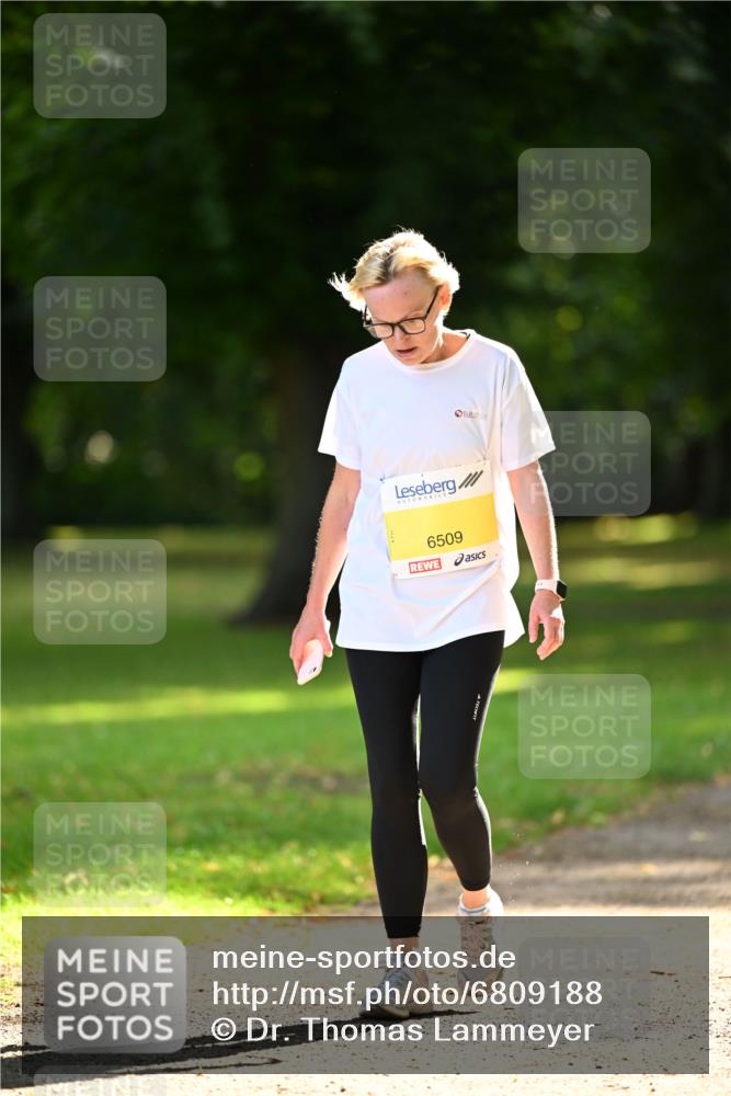 25.08.2024 - 20. Blankeneser Heldenlauf Dr. Thomas Lammeyer http://msf.ph/oto/6809188 25.08.2024 10:24:51 Laufen 6509 meine-sportfotos.de