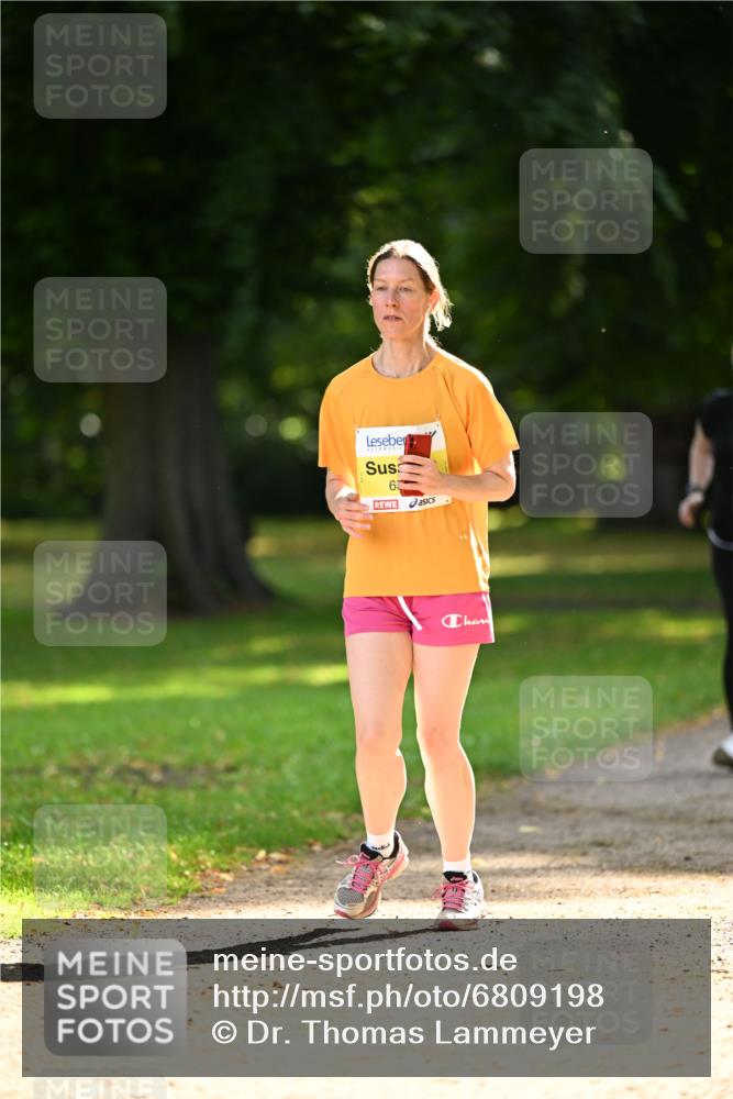25.08.2024 - 20. Blankeneser Heldenlauf Dr. Thomas Lammeyer http://msf.ph/oto/6809198 25.08.2024 10:24:55 Laufen 63 meine-sportfotos.de