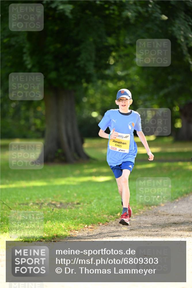 25.08.2024 - 20. Blankeneser Heldenlauf Dr. Thomas Lammeyer http://msf.ph/oto/6809303 25.08.2024 10:25:21 Laufen 6465 meine-sportfotos.de