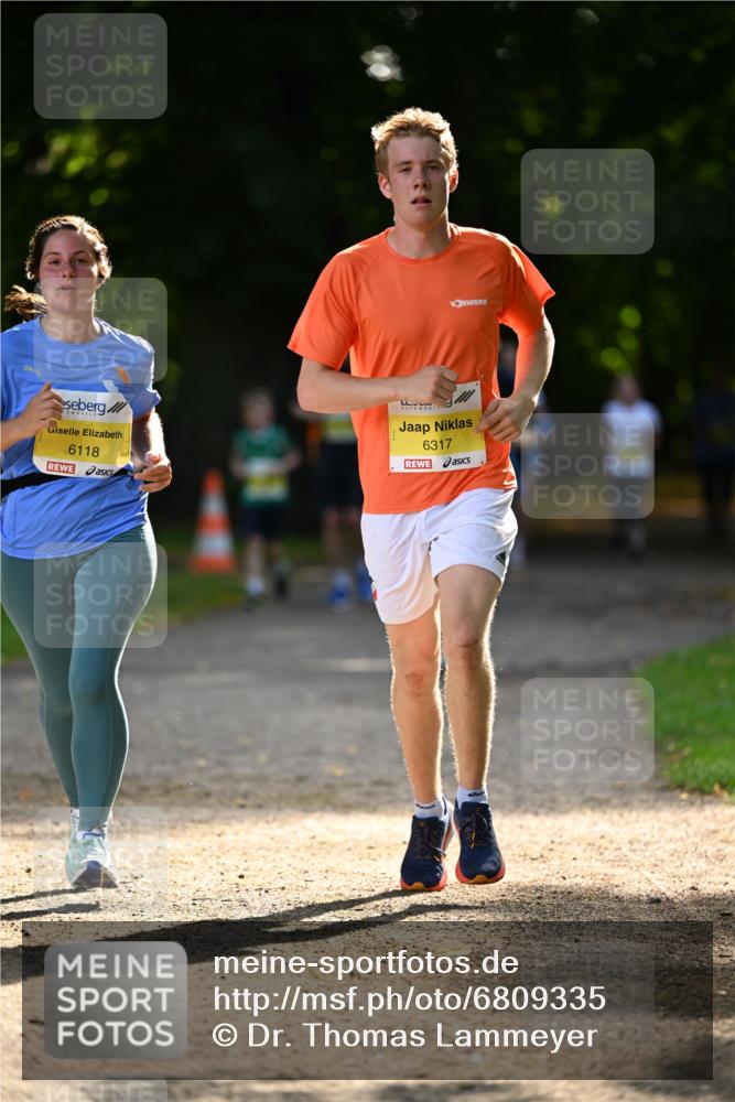 25.08.2024 - 20. Blankeneser Heldenlauf Dr. Thomas Lammeyer http://msf.ph/oto/6809335 25.08.2024 10:25:29 Laufen 6118, 6317 meine-sportfotos.de