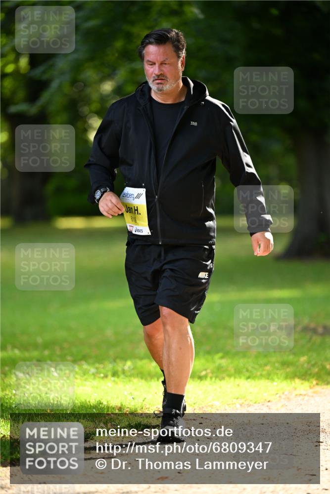 25.08.2024 - 20. Blankeneser Heldenlauf Dr. Thomas Lammeyer http://msf.ph/oto/6809347 25.08.2024 10:25:32 Laufen 6116 meine-sportfotos.de
