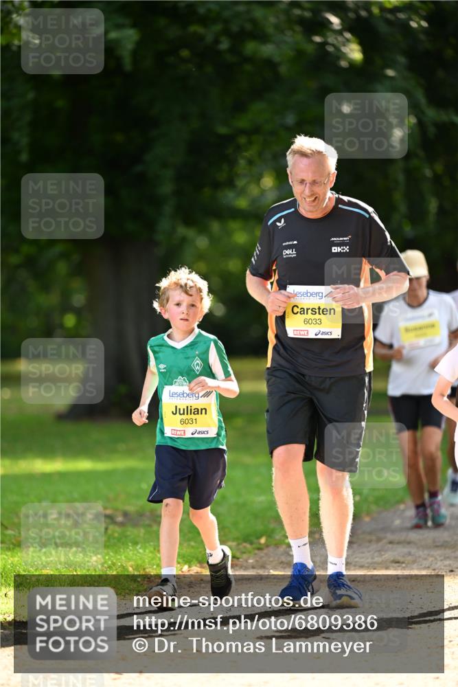 25.08.2024 - 20. Blankeneser Heldenlauf Dr. Thomas Lammeyer http://msf.ph/oto/6809386 25.08.2024 10:25:40 Laufen 6031, 6033 meine-sportfotos.de