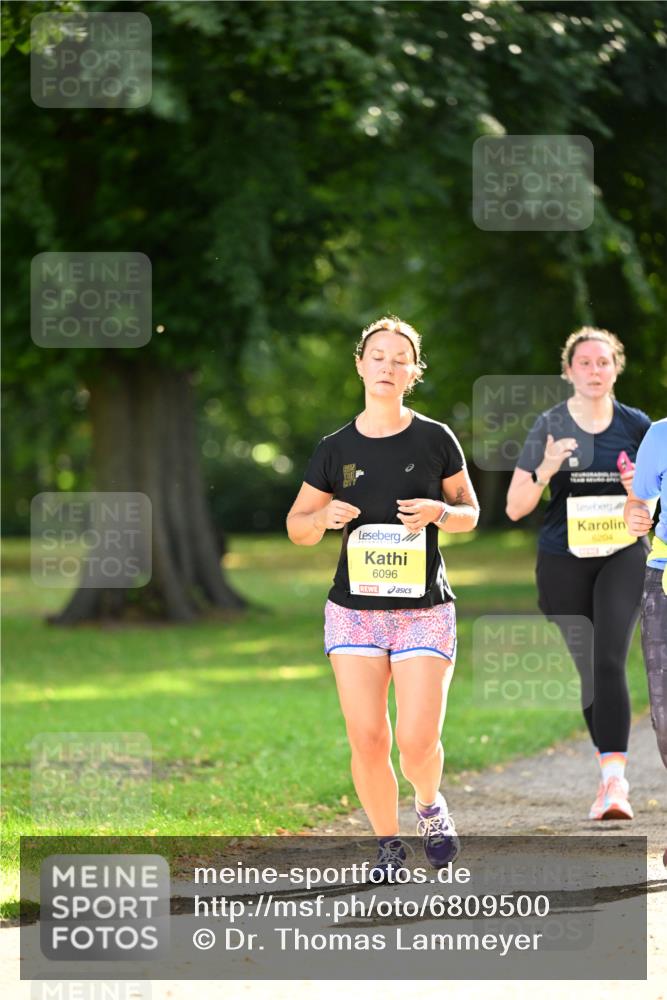 25.08.2024 - 20. Blankeneser Heldenlauf Dr. Thomas Lammeyer http://msf.ph/oto/6809500 25.08.2024 10:26:48 Laufen 6096, 6204 meine-sportfotos.de