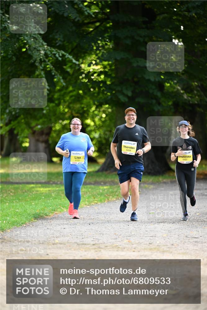 25.08.2024 - 20. Blankeneser Heldenlauf Dr. Thomas Lammeyer http://msf.ph/oto/6809533 25.08.2024 10:26:55 Laufen 6101, 6408, 6407 meine-sportfotos.de