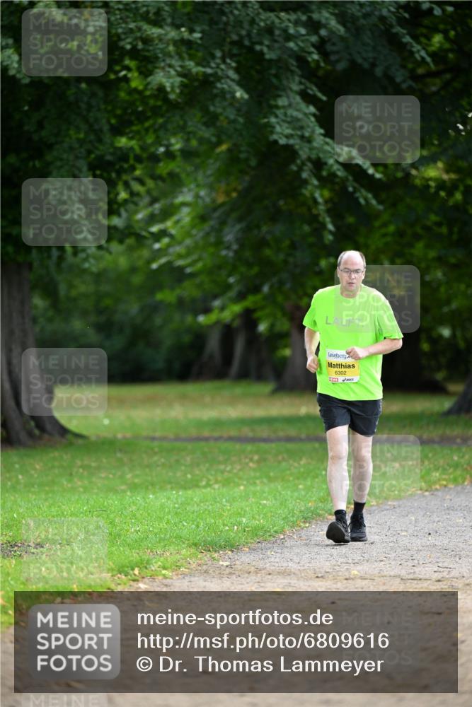25.08.2024 - 20. Blankeneser Heldenlauf Dr. Thomas Lammeyer http://msf.ph/oto/6809616 25.08.2024 10:27:18 Laufen 6302 meine-sportfotos.de