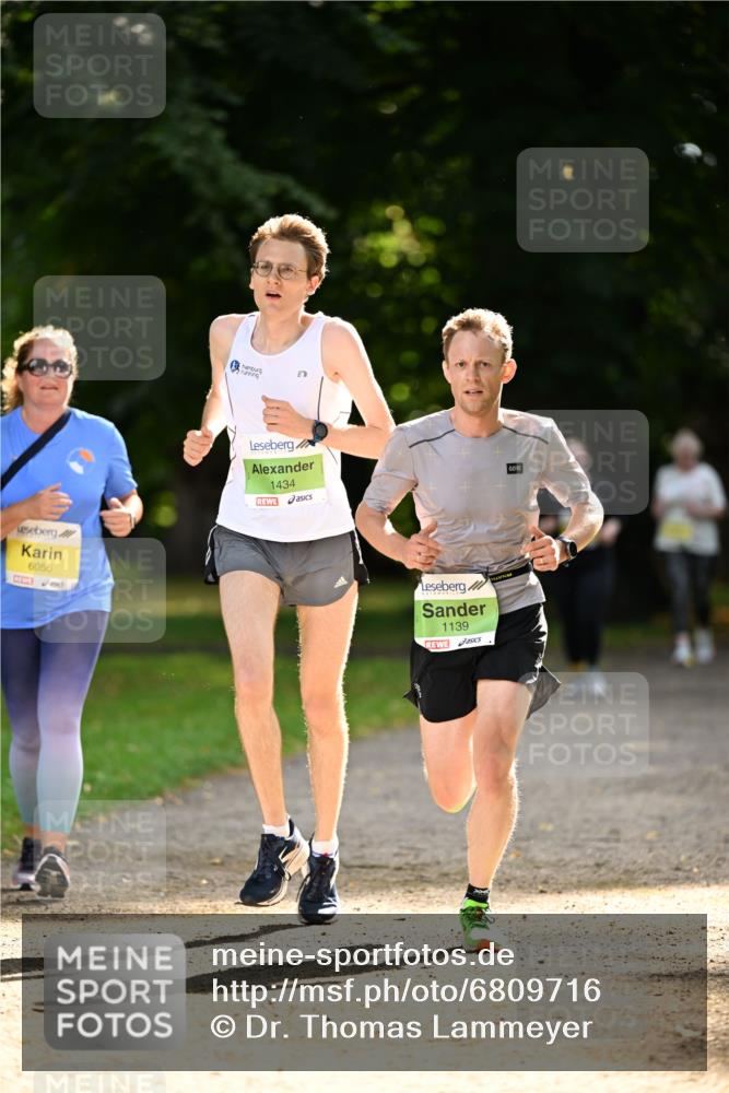 25.08.2024 - 20. Blankeneser Heldenlauf Dr. Thomas Lammeyer http://msf.ph/oto/6809716 25.08.2024 10:28:39 Laufen 6056, 1434, 1139 meine-sportfotos.de