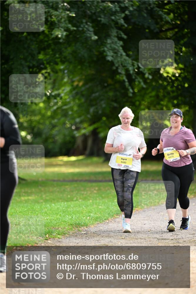 25.08.2024 - 20. Blankeneser Heldenlauf Dr. Thomas Lammeyer http://msf.ph/oto/6809755 25.08.2024 10:28:50 Laufen 6480, 6479 meine-sportfotos.de