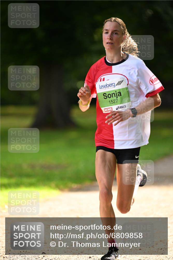 25.08.2024 - 20. Blankeneser Heldenlauf Dr. Thomas Lammeyer http://msf.ph/oto/6809858 25.08.2024 10:29:26 Laufen 1527 meine-sportfotos.de