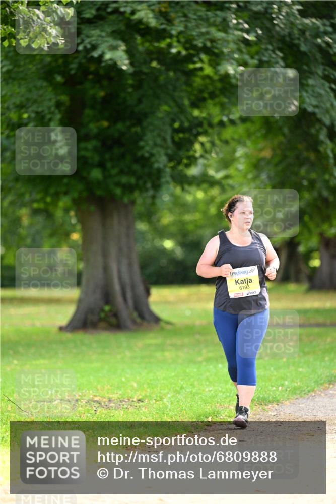 25.08.2024 - 20. Blankeneser Heldenlauf Dr. Thomas Lammeyer http://msf.ph/oto/6809888 25.08.2024 10:30:07 Laufen 6193 meine-sportfotos.de