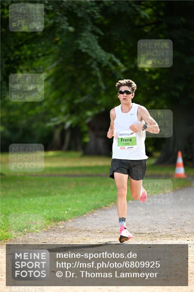 25.08.2024 - 20. Blankeneser Heldenlauf Dr. Thomas Lammeyer http://msf.ph/oto/6809925 25.08.2024 10:30:17 Laufen 1288 meine-sportfotos.de
