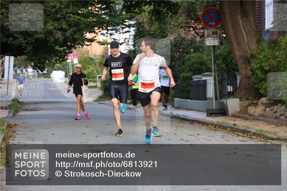 25.08.2024 - 20. Blankeneser Heldenlauf Strokosch-Dieckow http://msf.ph/oto/6813921 25.08.2024 09:34:09 Ziel 158, 235, 270 meine-sportfotos.de