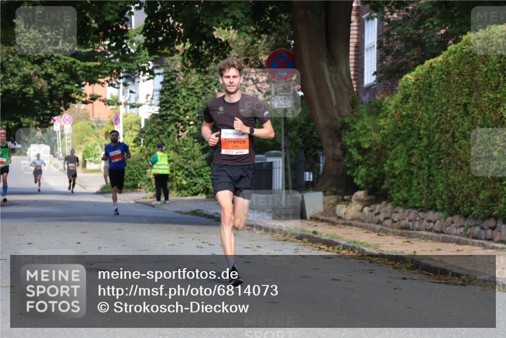 25.08.2024 - 20. Blankeneser Heldenlauf Strokosch-Dieckow http://msf.ph/oto/6814073 25.08.2024 09:35:45 Ziel 174, 236 meine-sportfotos.de