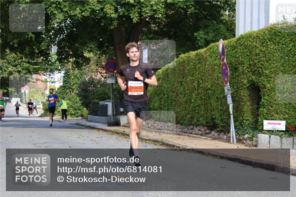 25.08.2024 - 20. Blankeneser Heldenlauf Strokosch-Dieckow http://msf.ph/oto/6814081 25.08.2024 09:35:47 Ziel 174, 236 meine-sportfotos.de