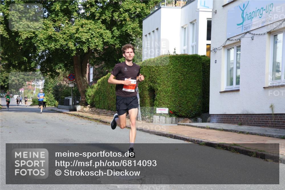 25.08.2024 - 20. Blankeneser Heldenlauf Strokosch-Dieckow http://msf.ph/oto/6814093 25.08.2024 09:35:48 Ziel 174, 210, 236 meine-sportfotos.de