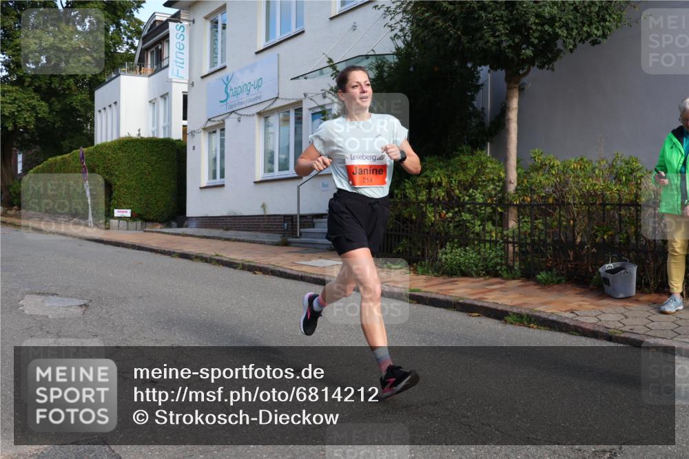 25.08.2024 - 20. Blankeneser Heldenlauf Strokosch-Dieckow http://msf.ph/oto/6814212 25.08.2024 09:36:09 Ziel 214, 215 meine-sportfotos.de