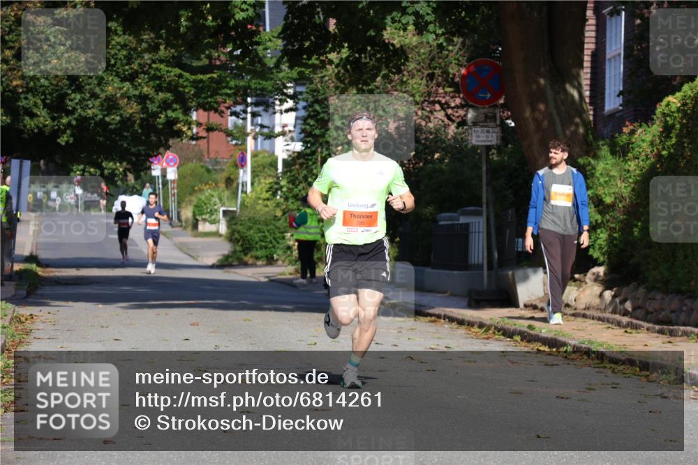 25.08.2024 - 20. Blankeneser Heldenlauf Strokosch-Dieckow http://msf.ph/oto/6814261 25.08.2024 09:36:42 Ziel 285 meine-sportfotos.de