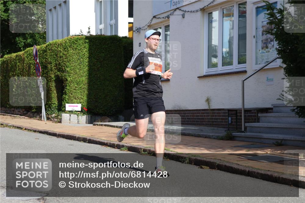 25.08.2024 - 20. Blankeneser Heldenlauf Strokosch-Dieckow http://msf.ph/oto/6814428 25.08.2024 09:37:55 Ziel 209, 242 meine-sportfotos.de