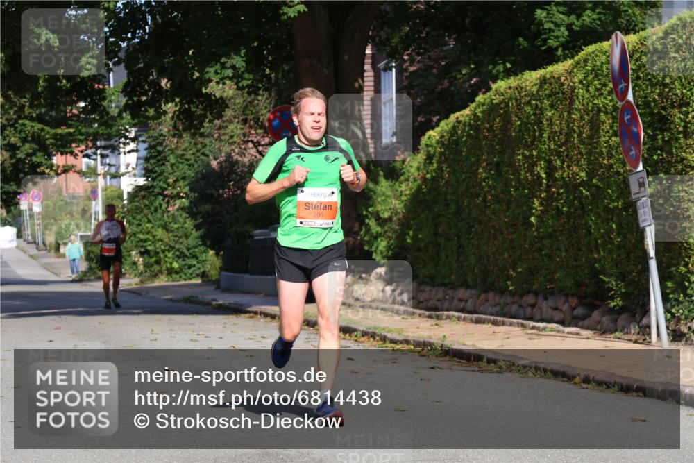 25.08.2024 - 20. Blankeneser Heldenlauf Strokosch-Dieckow http://msf.ph/oto/6814438 25.08.2024 09:37:57 Ziel 205, 209, 242 meine-sportfotos.de