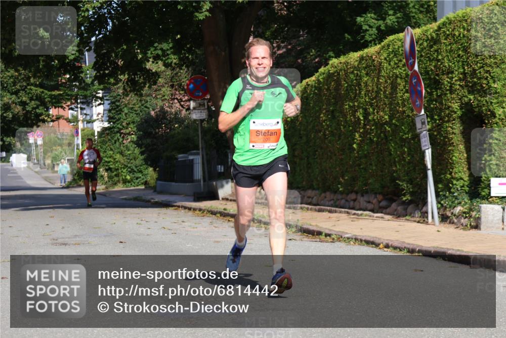 25.08.2024 - 20. Blankeneser Heldenlauf Strokosch-Dieckow http://msf.ph/oto/6814442 25.08.2024 09:37:57 Ziel 205, 209, 242 meine-sportfotos.de