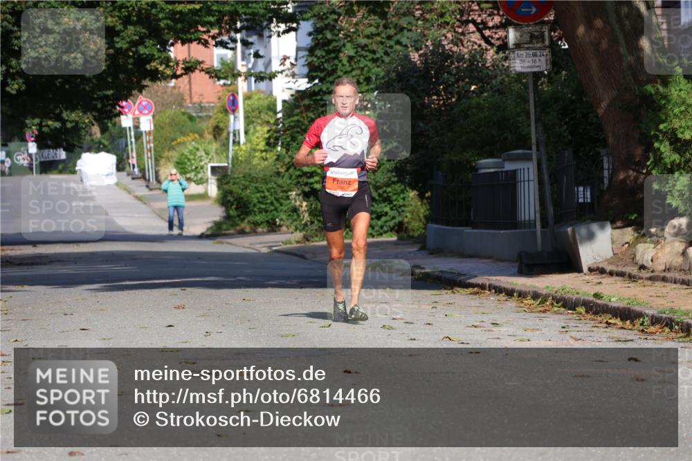 25.08.2024 - 20. Blankeneser Heldenlauf Strokosch-Dieckow http://msf.ph/oto/6814466 25.08.2024 09:38:01 Ziel 205, 209 meine-sportfotos.de
