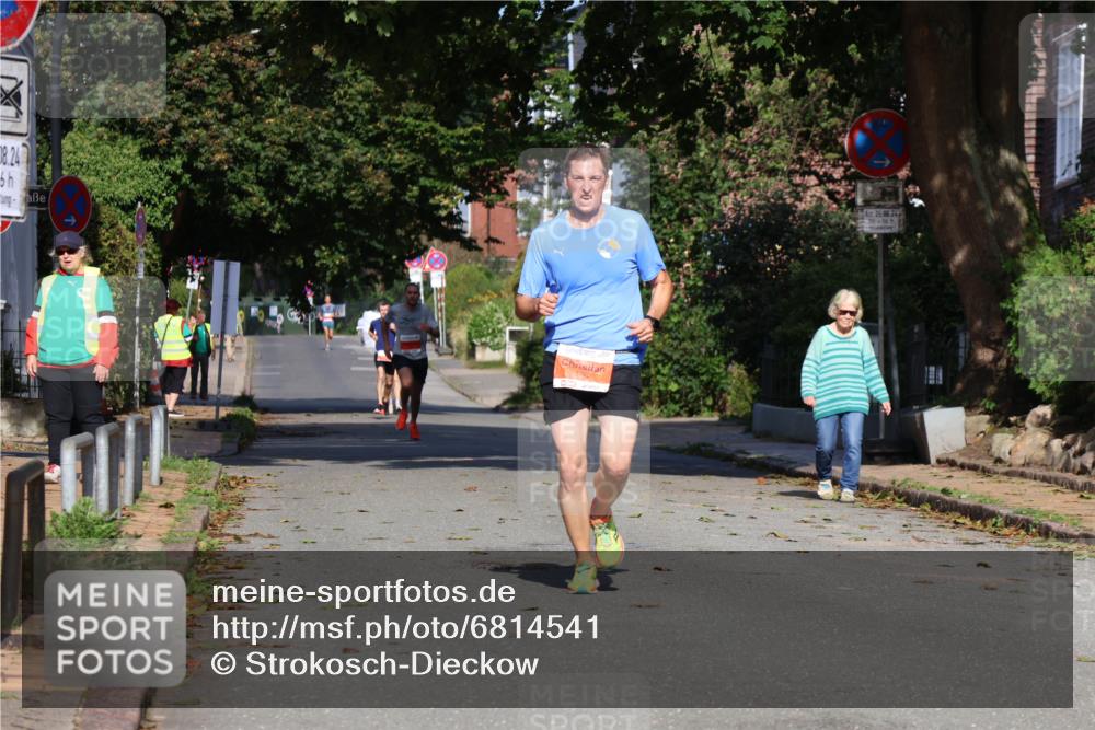25.08.2024 - 20. Blankeneser Heldenlauf Strokosch-Dieckow http://msf.ph/oto/6814541 25.08.2024 09:39:08 Ziel 126, 145 meine-sportfotos.de