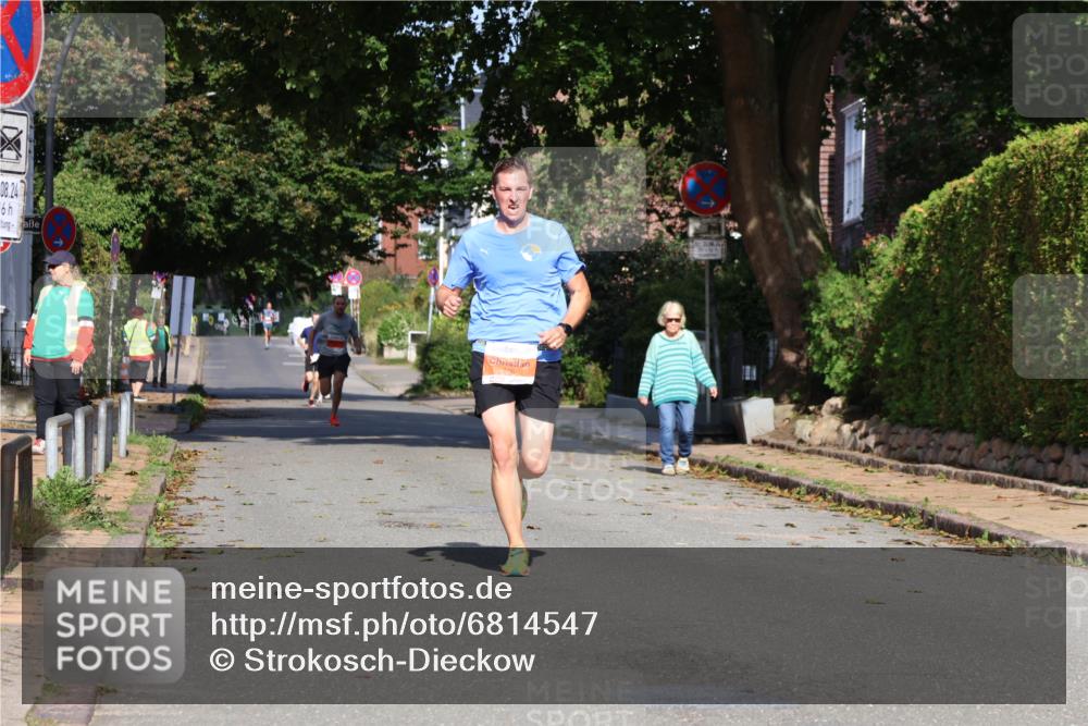25.08.2024 - 20. Blankeneser Heldenlauf Strokosch-Dieckow http://msf.ph/oto/6814547 25.08.2024 09:39:09 Ziel 126, 145 meine-sportfotos.de
