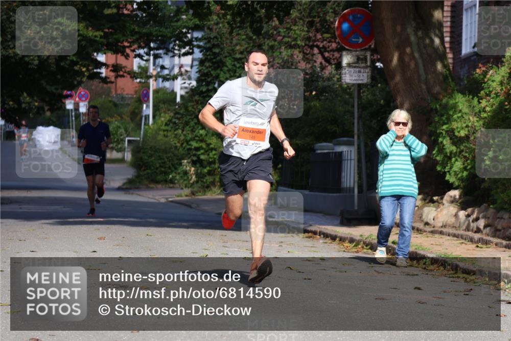 25.08.2024 - 20. Blankeneser Heldenlauf Strokosch-Dieckow http://msf.ph/oto/6814590 25.08.2024 09:39:14 Ziel 126, 145, 156, 265 meine-sportfotos.de
