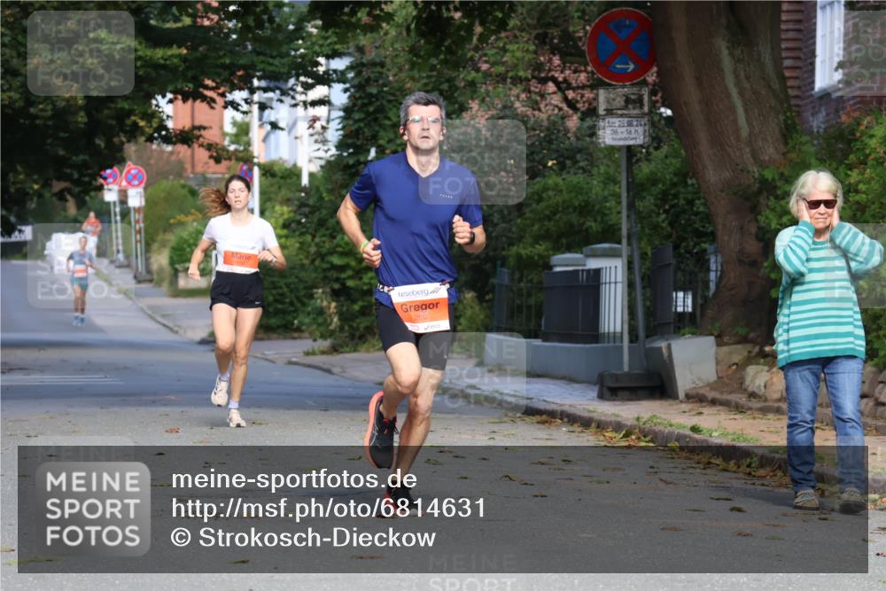 25.08.2024 - 20. Blankeneser Heldenlauf Strokosch-Dieckow http://msf.ph/oto/6814631 25.08.2024 09:39:19 Ziel 156, 265 meine-sportfotos.de