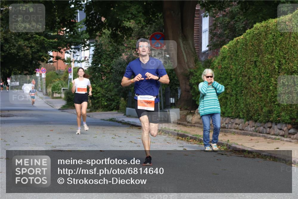 25.08.2024 - 20. Blankeneser Heldenlauf Strokosch-Dieckow http://msf.ph/oto/6814640 25.08.2024 09:39:20 Ziel 156, 265 meine-sportfotos.de