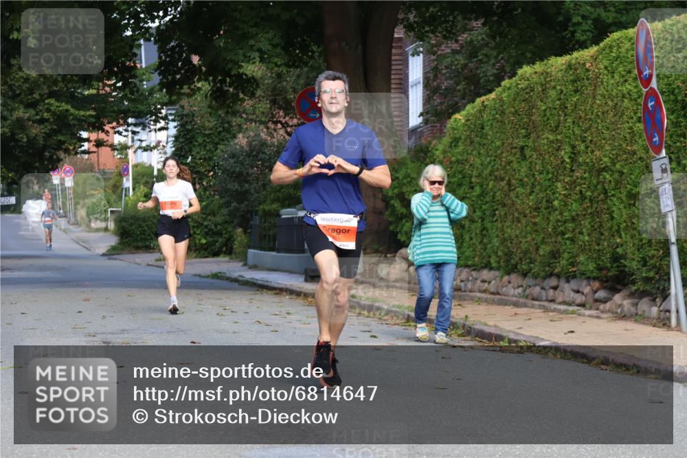 25.08.2024 - 20. Blankeneser Heldenlauf Strokosch-Dieckow http://msf.ph/oto/6814647 25.08.2024 09:39:21 Ziel 156, 265 meine-sportfotos.de