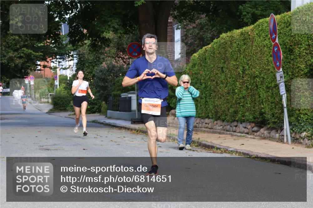 25.08.2024 - 20. Blankeneser Heldenlauf Strokosch-Dieckow http://msf.ph/oto/6814651 25.08.2024 09:39:21 Ziel 156, 265 meine-sportfotos.de