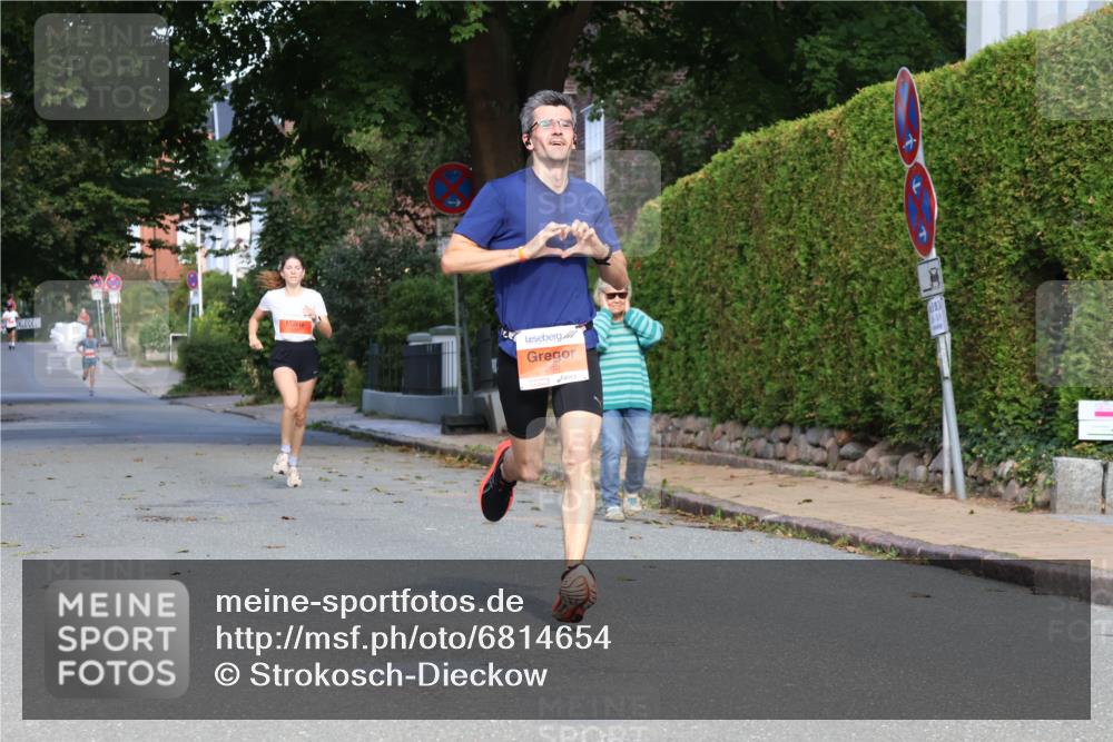 25.08.2024 - 20. Blankeneser Heldenlauf Strokosch-Dieckow http://msf.ph/oto/6814654 25.08.2024 09:39:21 Ziel 156, 265 meine-sportfotos.de