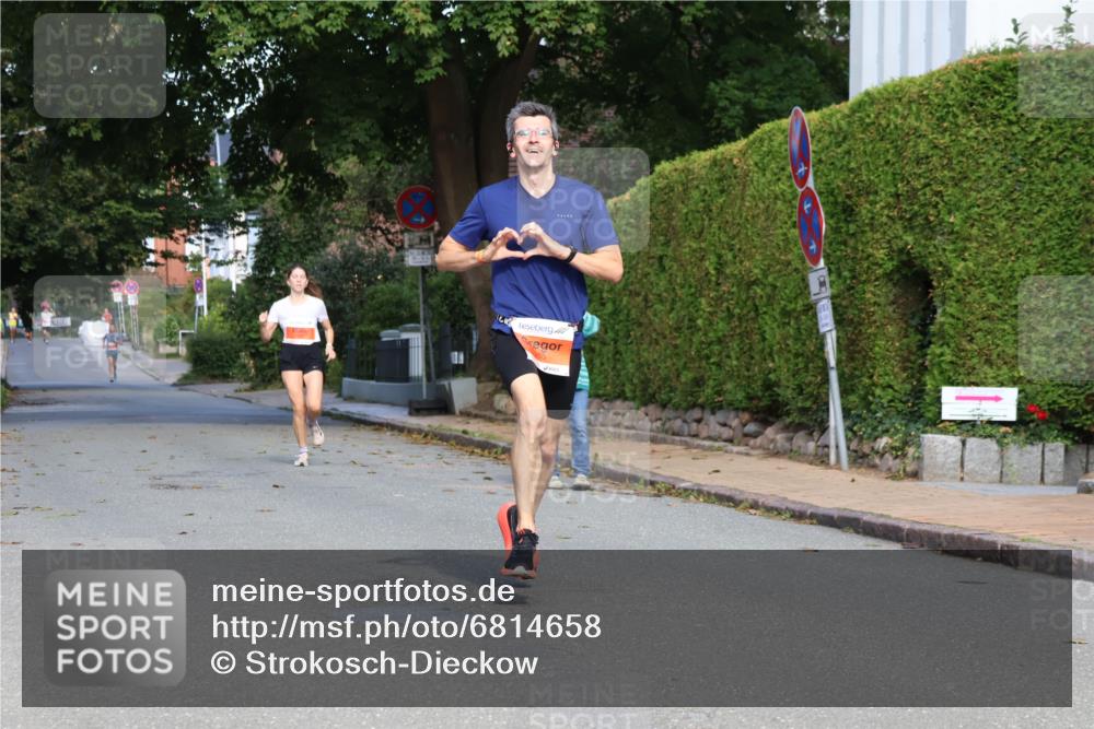 25.08.2024 - 20. Blankeneser Heldenlauf Strokosch-Dieckow http://msf.ph/oto/6814658 25.08.2024 09:39:21 Ziel 156, 265 meine-sportfotos.de