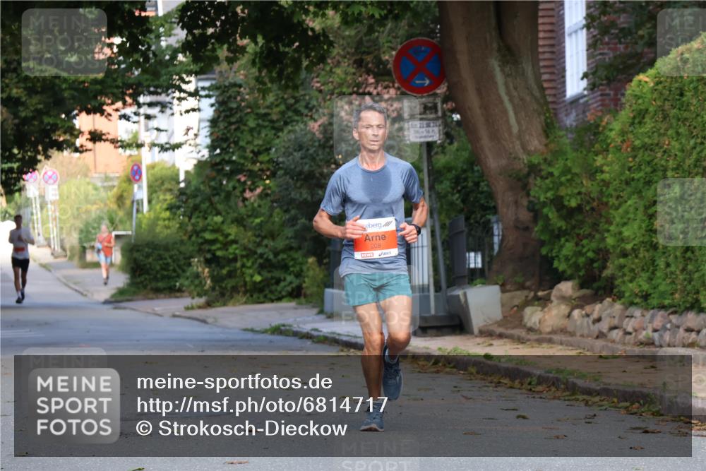 25.08.2024 - 20. Blankeneser Heldenlauf Strokosch-Dieckow http://msf.ph/oto/6814717 25.08.2024 09:39:40 Ziel 208 meine-sportfotos.de