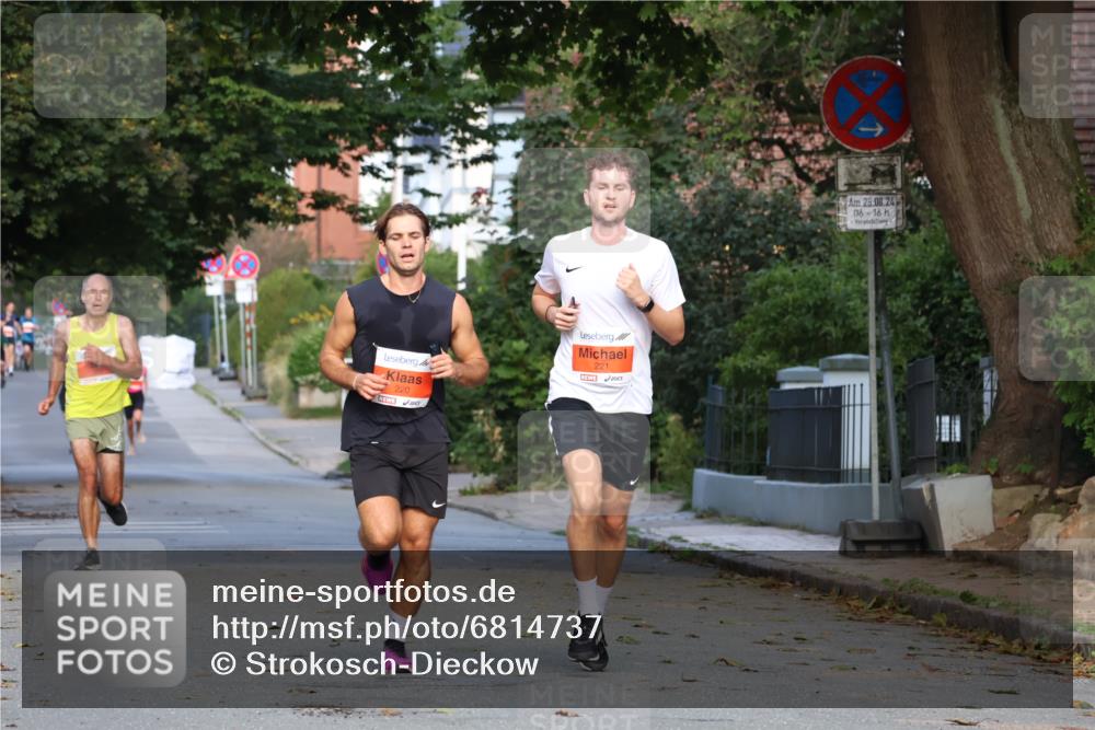 25.08.2024 - 20. Blankeneser Heldenlauf Strokosch-Dieckow http://msf.ph/oto/6814737 25.08.2024 09:39:56 Ziel 220, 221, 233 meine-sportfotos.de